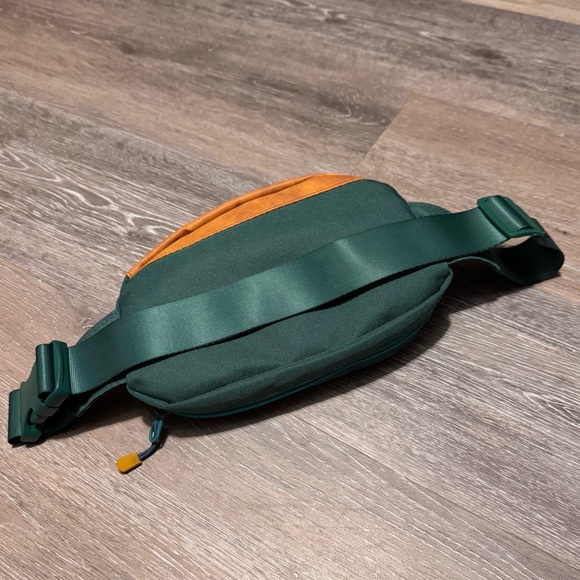 WILDERDOG Utility Pack Ultimate Fanny Pack, Treat Bag Combo - Picture 5 of 8